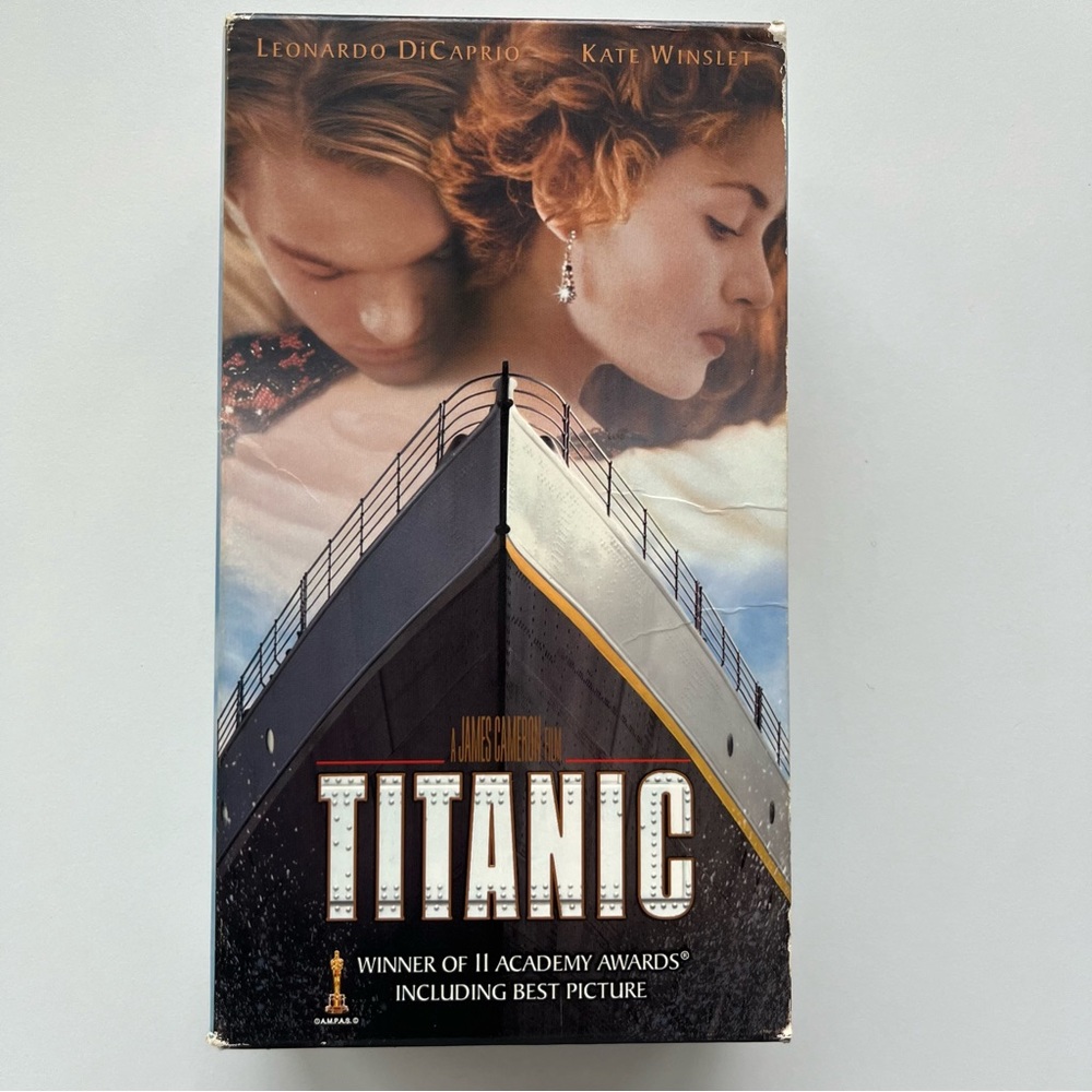 Titanic (1997) movie VHS tapes set